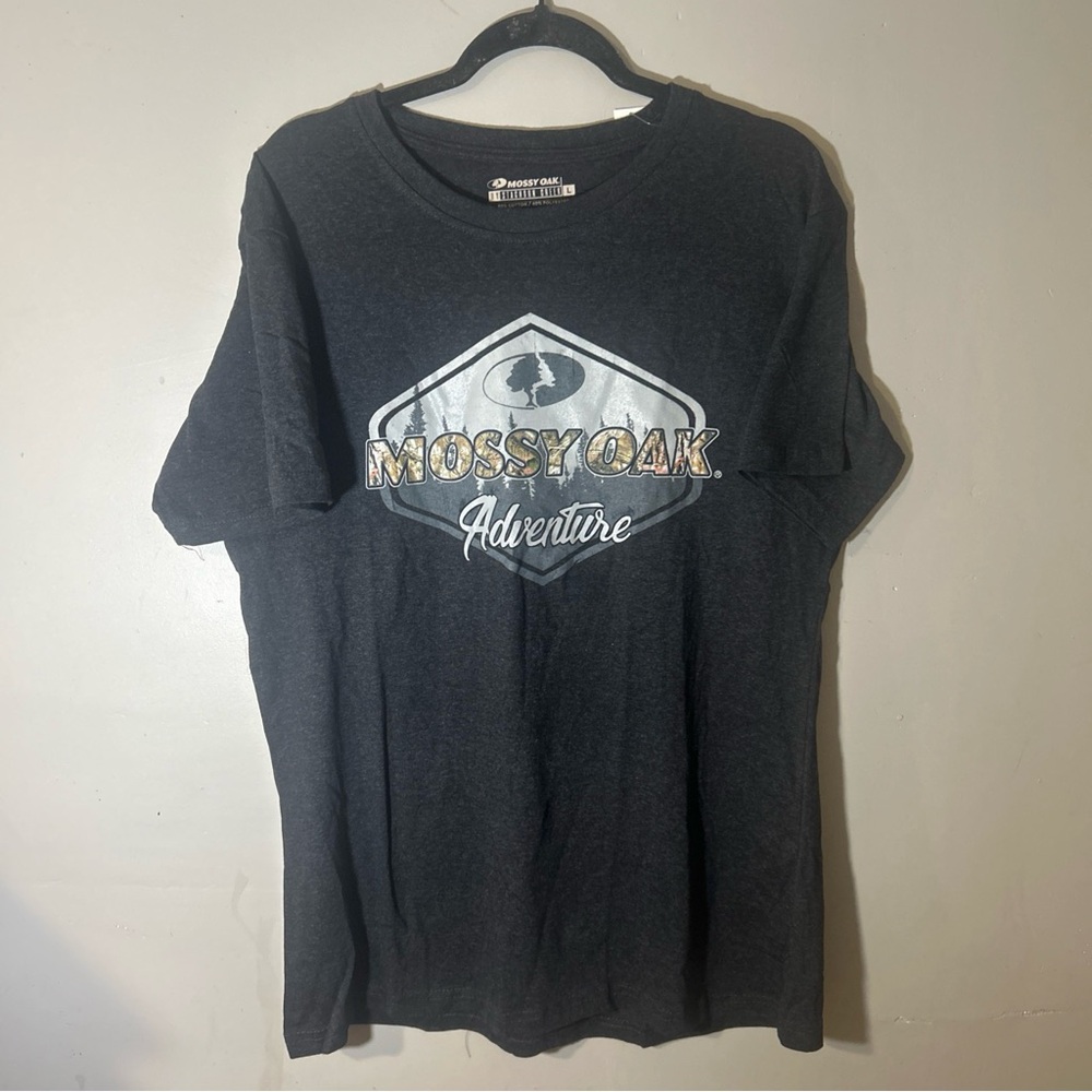 Mossy Oak Black Short Sleeve Tee with Mountain Graphic